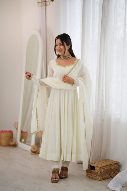Heavy Mal Chanderi 16 Kali Anarkali Suit with Mirror Work Dupatta