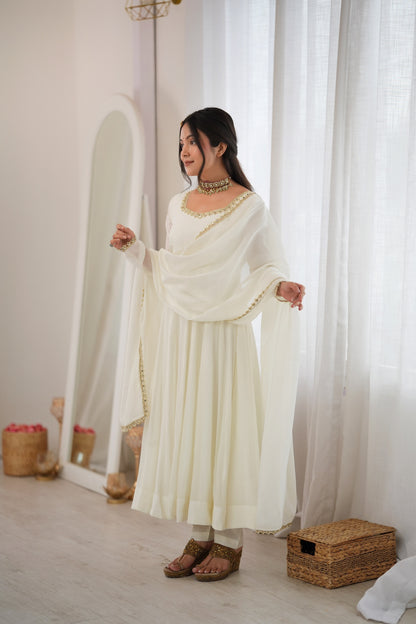 Heavy Mal Chanderi 16 Kali Anarkali Suit with Mirror Work Dupatta