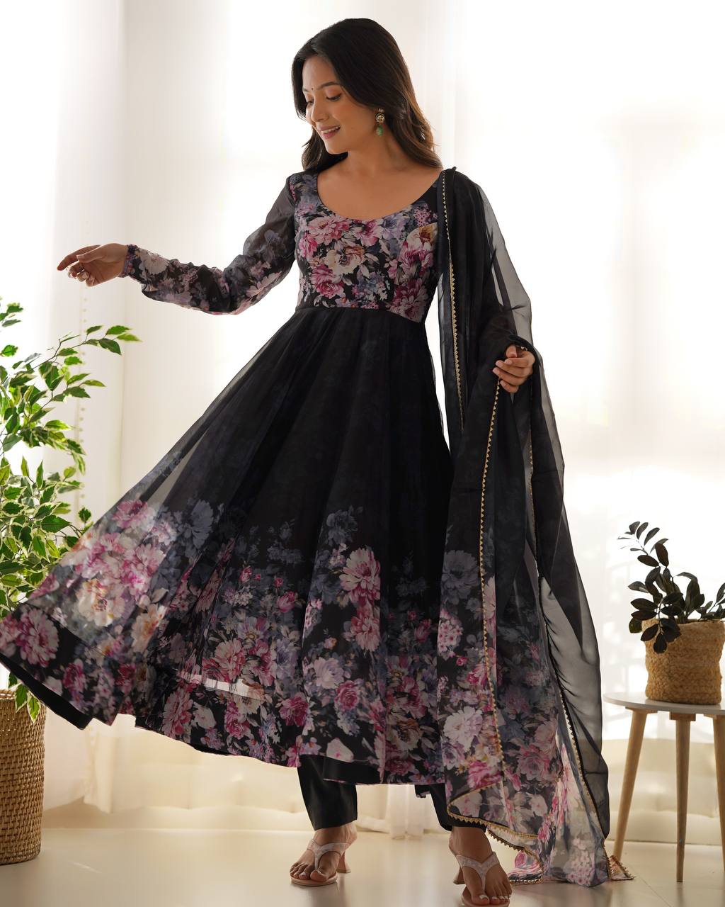 Pure Soft Organza Silk Fully Flared Kali Cut Anarkali Suit Set with Dupatta & Pant