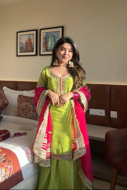 🫶🏻3 PIECE KURTI WITH FLAIRED PLAZZO AND DUPATTA