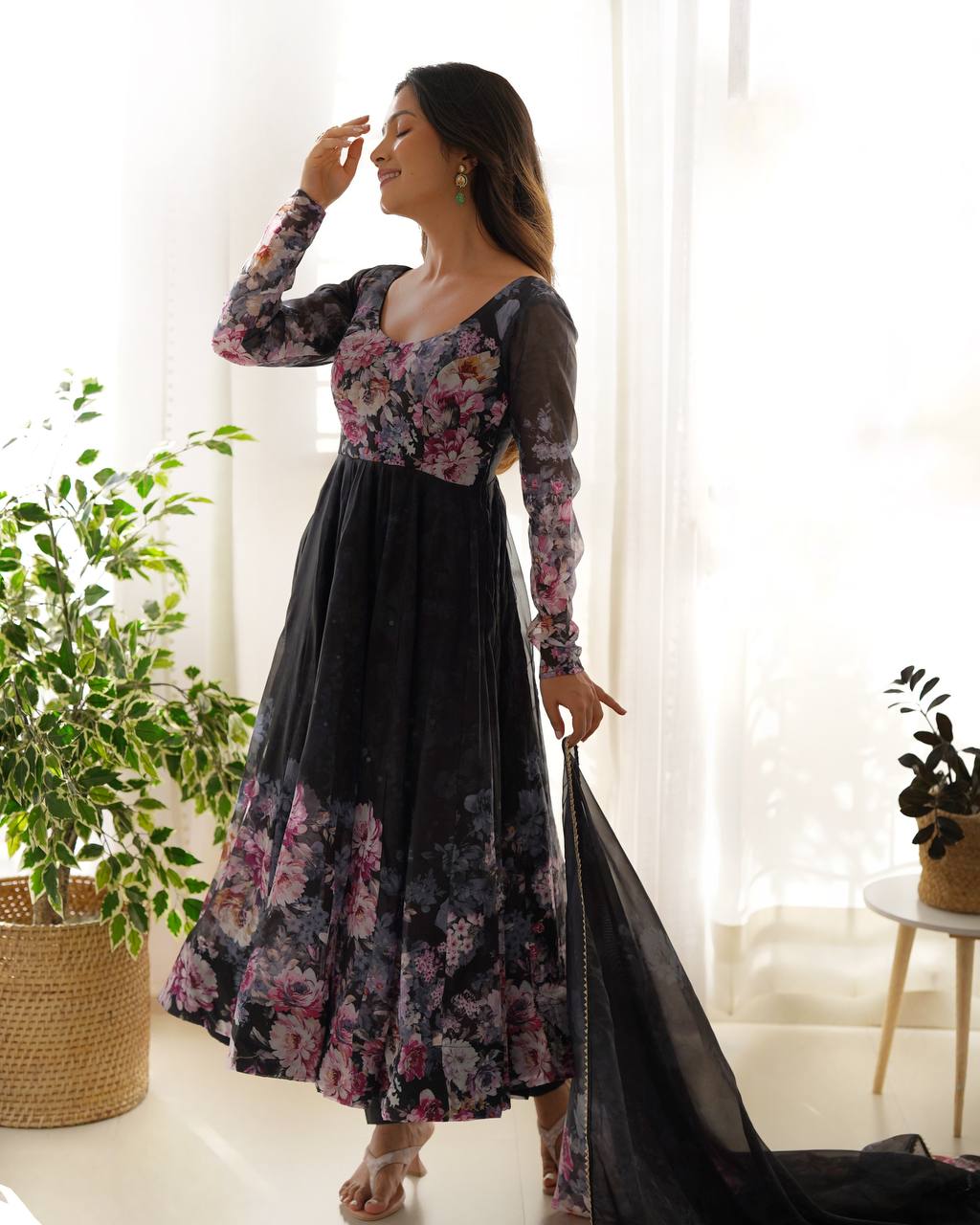 Pure Soft Organza Silk Fully Flared Kali Cut Anarkali Suit Set with Dupatta & Pant