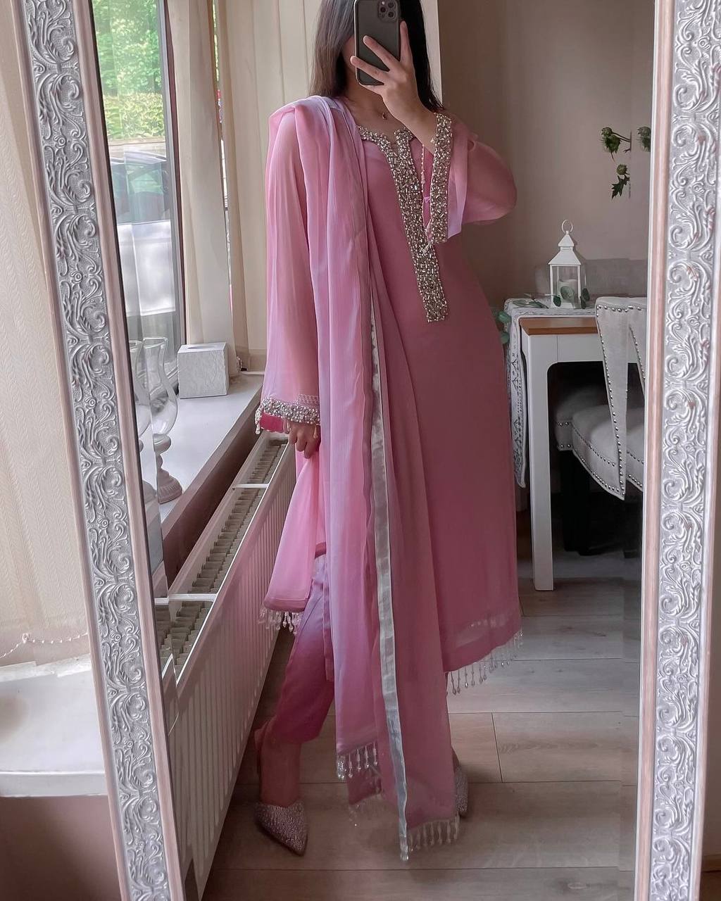 Elegant Fox Georgette Kurta Pant Set with Dupatta