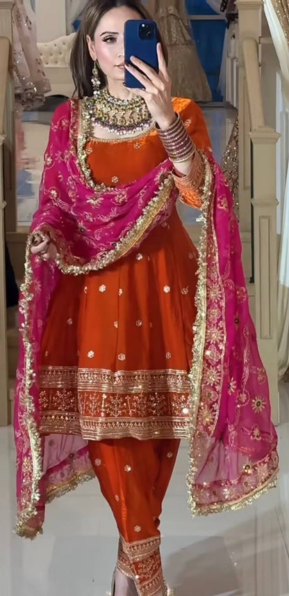 Heavy Fandy Silk Farshi Salwar Suit Set.