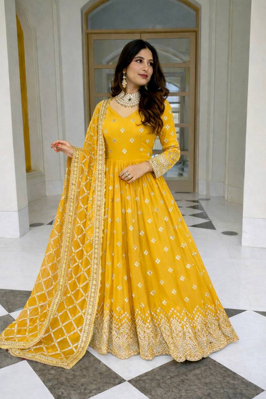 Elegant Party Wear Gown Set with Sequins Work