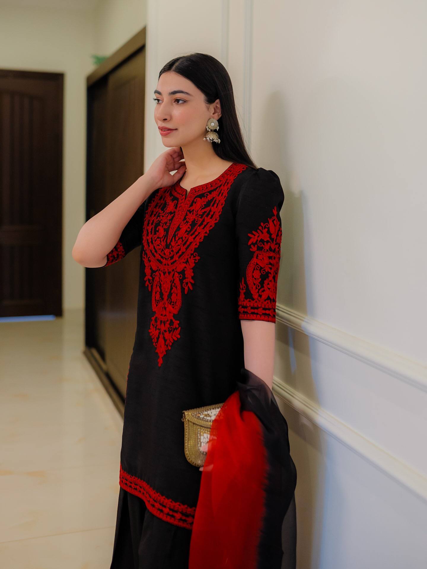 Elegant Chinon Silk Embroidered Kurta Palazzo Set with Dual Tone Dupatta