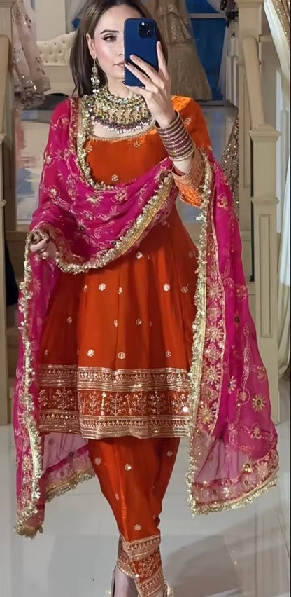 Heavy Fandy Silk Farshi Salwar Suit Set.