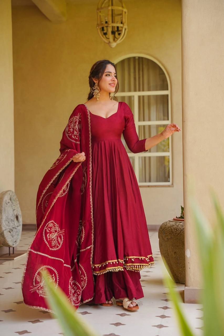 Royal Look Roman Silk Anarkali Suit Set | Fully Stitched