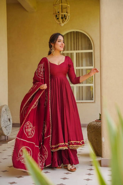 Royal Look Roman Silk Anarkali Suit Set | Fully Stitched