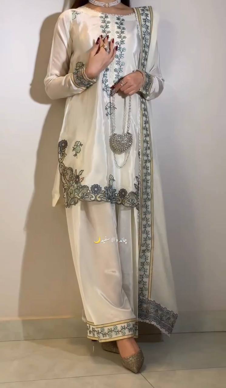 Premium Silk Farshi Suit – Festive Special