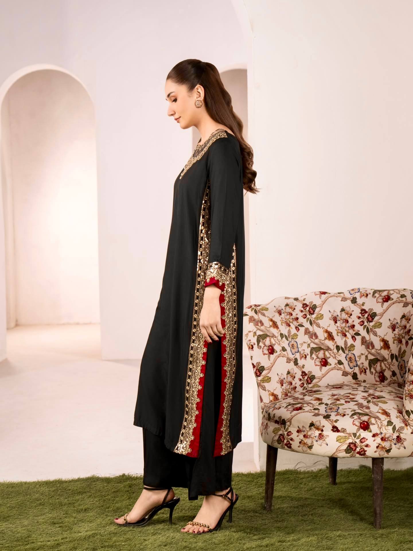 Pure Mul Chanderi Embroidered Kurti Plazzo Set with Nazmin Dupatta