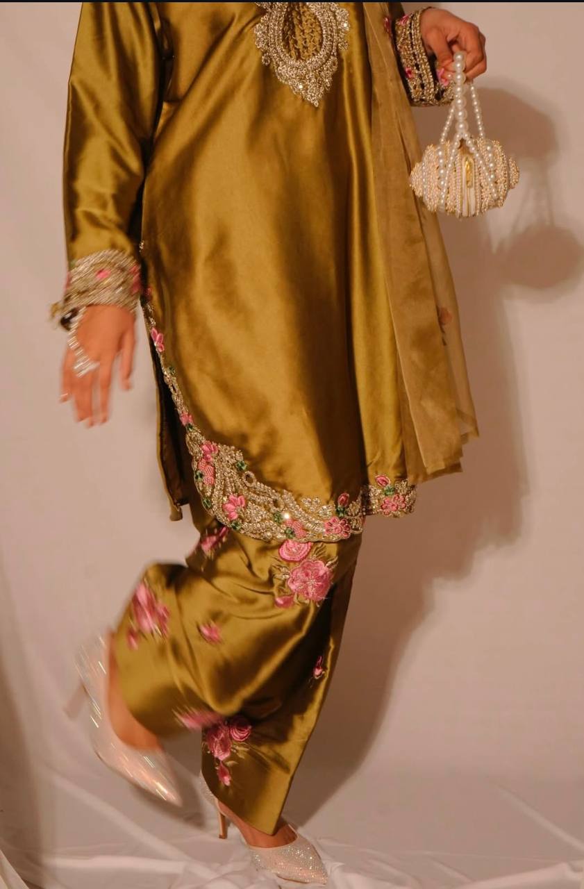 Luxury Crepe Silk Kurta Pant Set with Heavy Embroidery | Eid & Traditional Occasion Wear