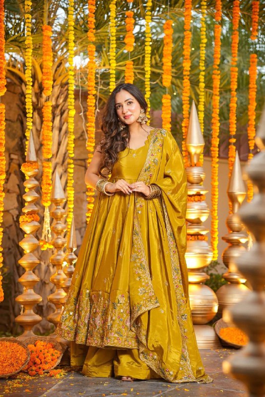 Stunning Anarkali Dresses Perfect for Wedding & Festive Wear