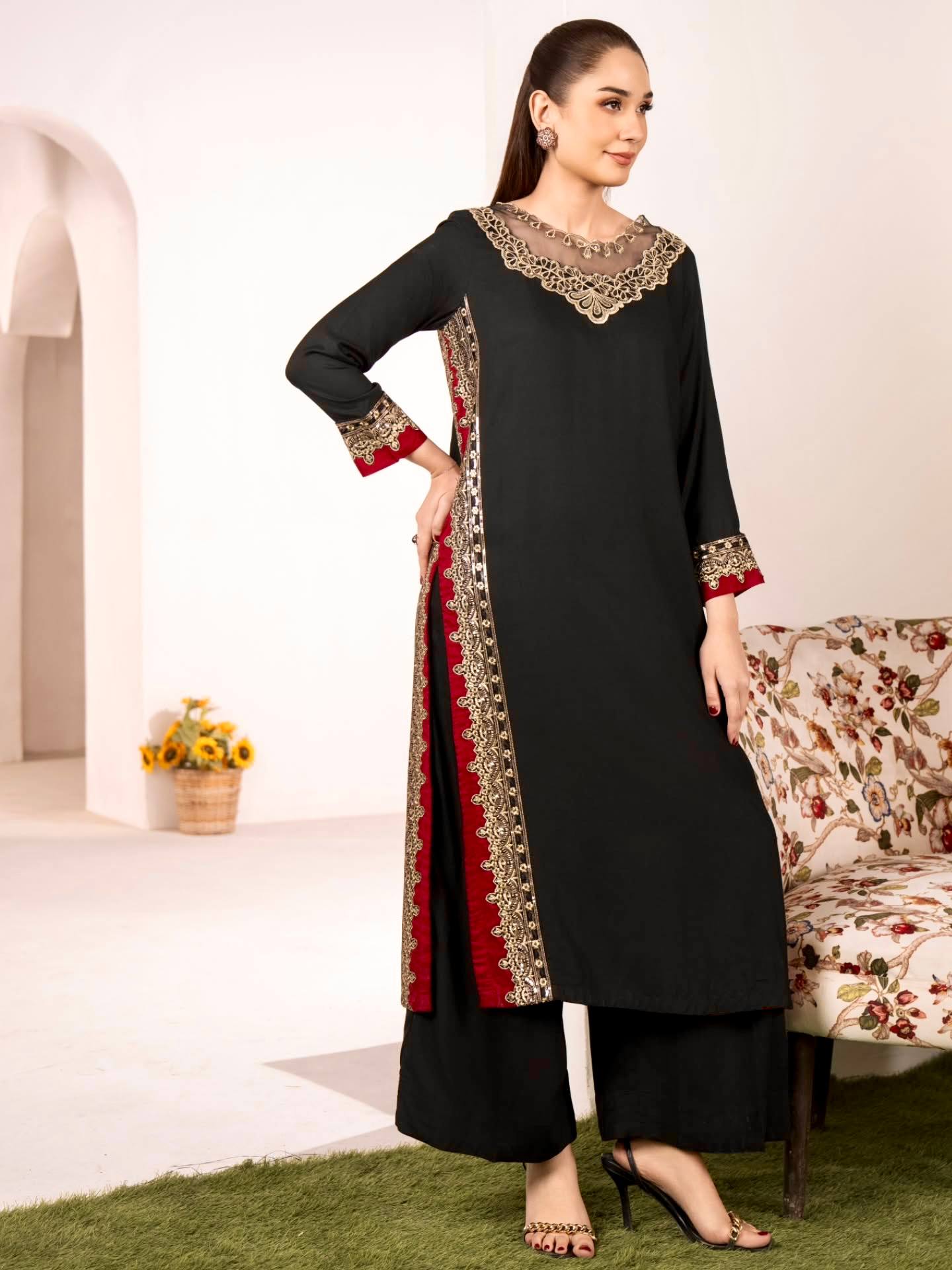Pure Mul Chanderi Embroidered Kurti Plazzo Set with Nazmin Dupatta