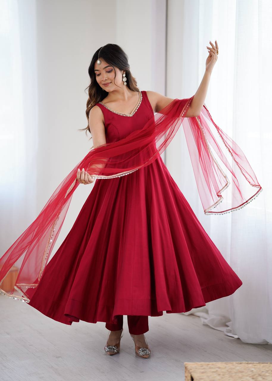 Red flared Anarkali suit with dupatta in Roman silk Chanderi fabric