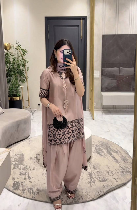 Side view of designer embroidered kurta set in crepe silk fabric