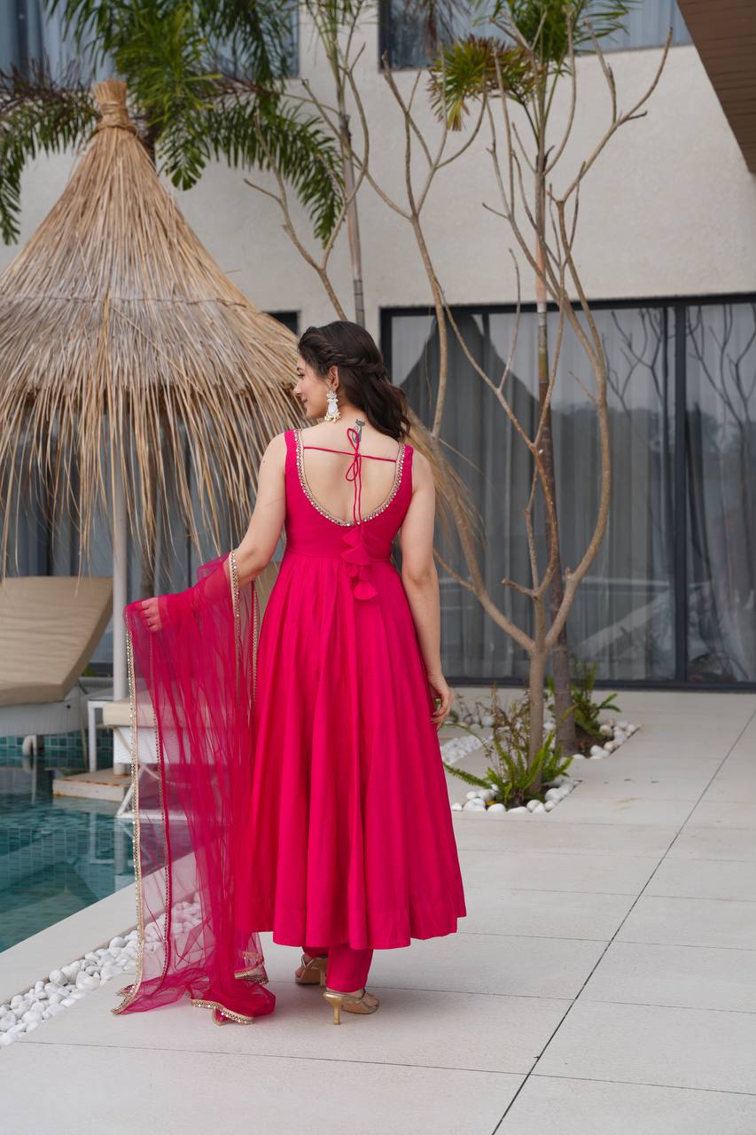 Back view of rani pink Anarkali suit with side zipper